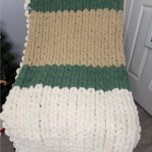 Chunky Knit Blanket in Green, Tan and Cream with a border